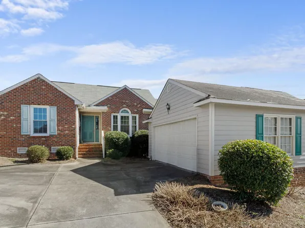 1769 Potomac Rd, Fayetteville, NC 28304