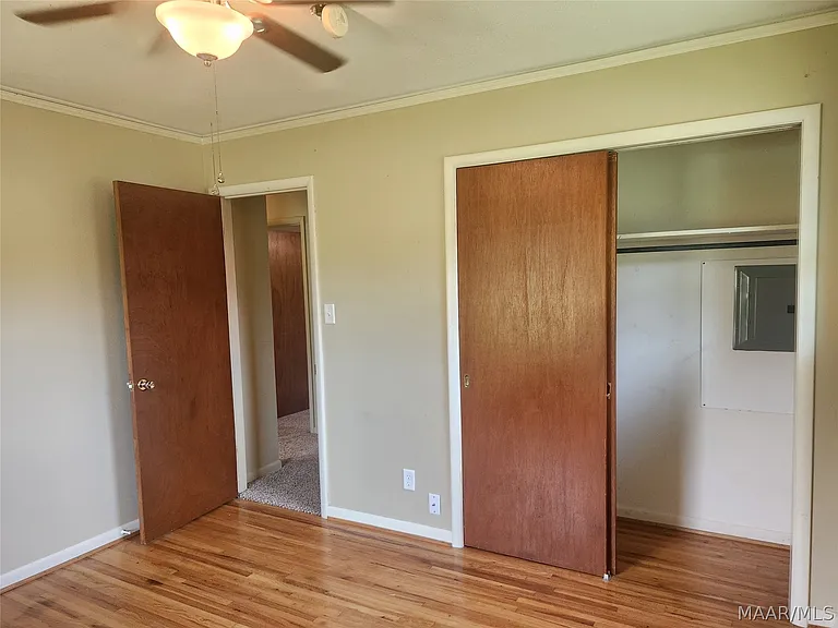 1203 Oates Rd — Photo 32
