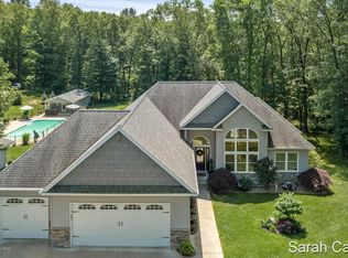 10839 Hawks Lndg, Lowell, MI 49331