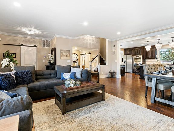 5th image of 6018 Ostenberg Dr