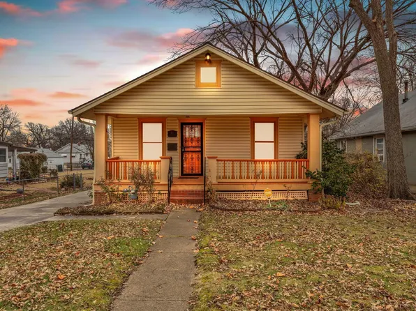 216 NW Story St, Topeka, KS 66606