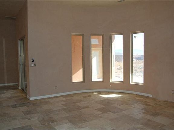 4th image of 8012 Emerald Dr NW