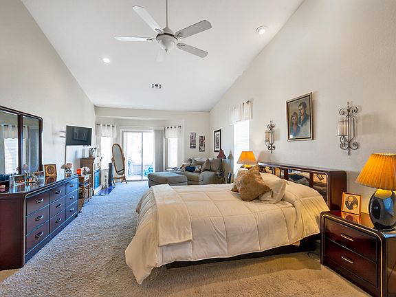 5th image of 15570 W Fairmount Ave