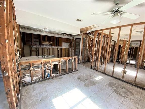 5th image of 1494 Mandolin St