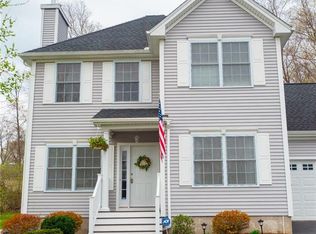 28 Mathieu Ln, East Hampton, CT 06424