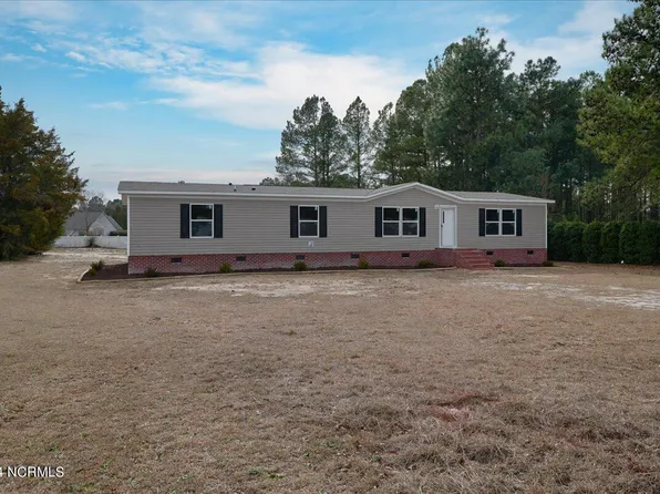 191 Meadowfield Circle, Aberdeen, NC 28315