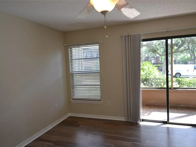 605 Lennox Rd W — Photo 14