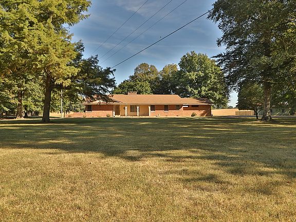 2nd image of 1325 W Palestine Ave