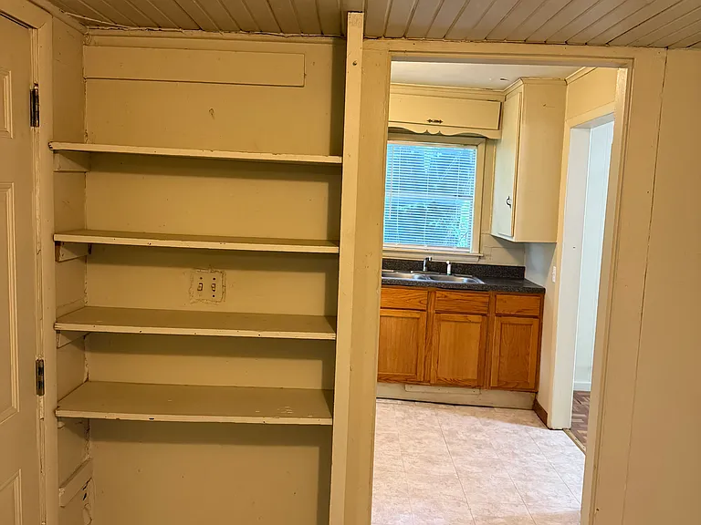 2134 N Norfolk Ave — Photo 19