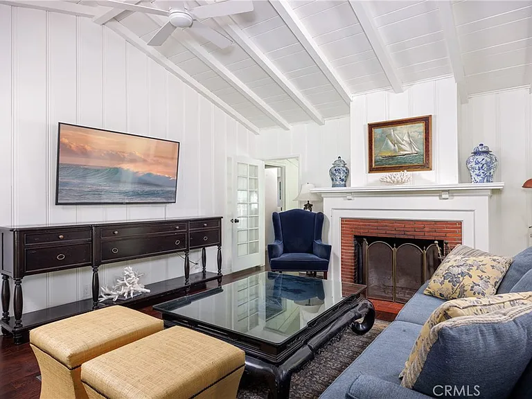 361 Cypress Dr — Photo 5