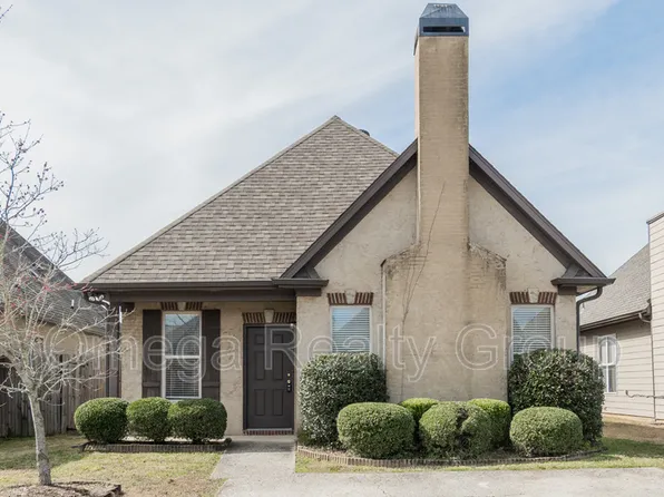 1099 Washington Dr, Moody, AL 35004