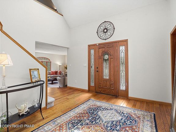 4th image of 414 Amber Ln