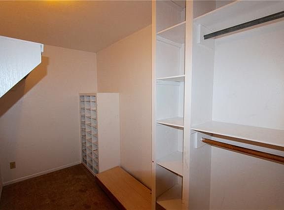 3rd image of 7330 Hovenkamp Ave