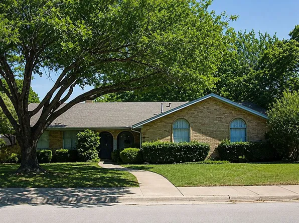 735 W Ridge Dr, Duncanville, TX 75116