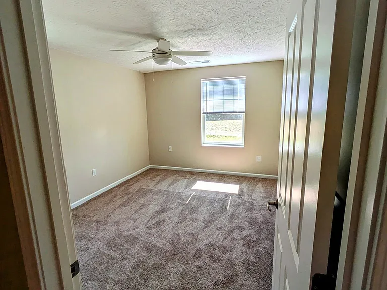 1141 Edwards Rd #2 — Photo 14