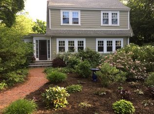 54 Wedgewood Rd, Newton, MA 02465