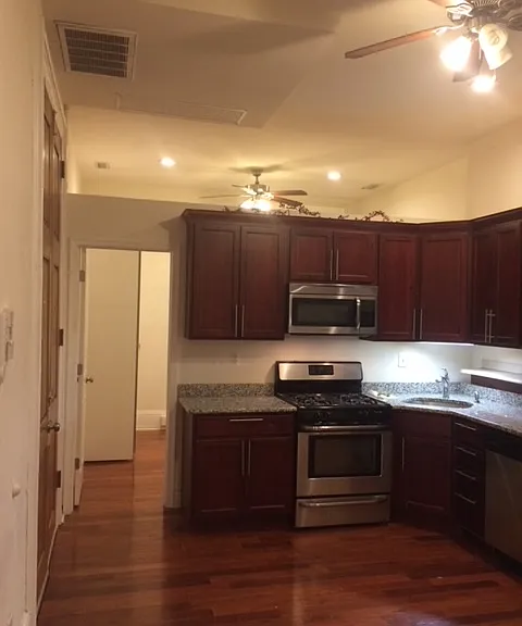 2041 Spring Garden St #1F — Photo 8