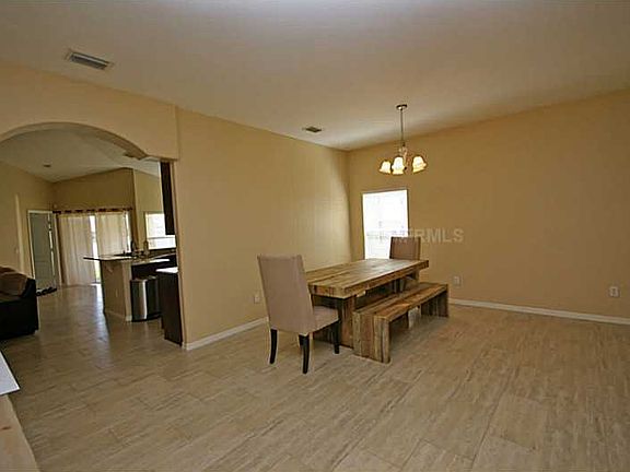 4th image of 31040 Parkmonte Dr
