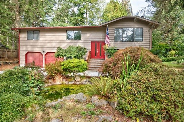 1st image of 3923 101st Street Ct