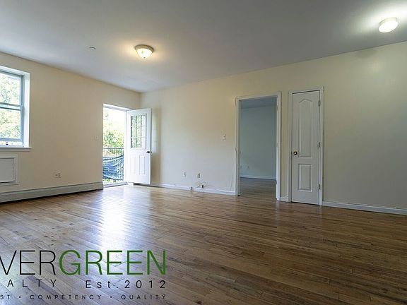 4th image of 259 15th St APT 502