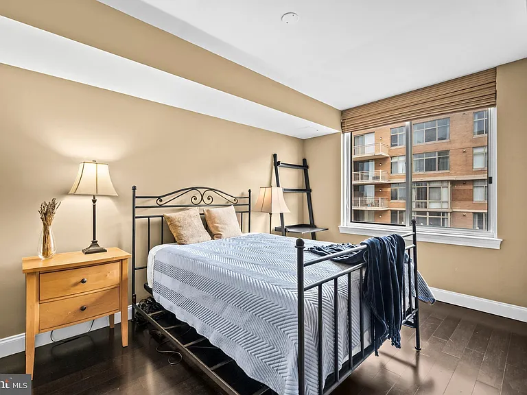 1020 N Highland St #907 — Photo 18