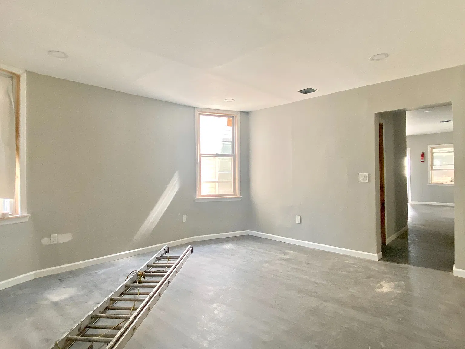 4 bed, 1250 sqft, $2,750 — Photo 3