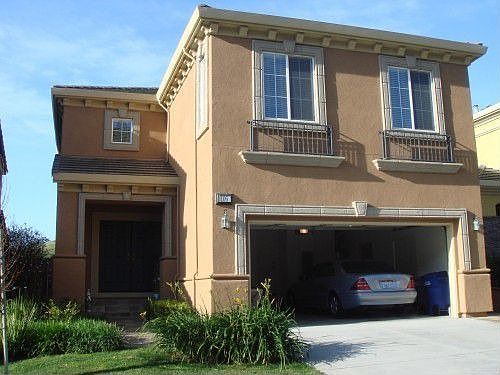 1st image of 105 Bayview Dr