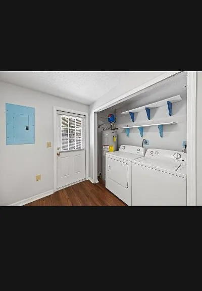 1454 Rosemary Dr — Photo 22