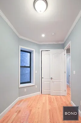 Rented by Bond New York | media 18
