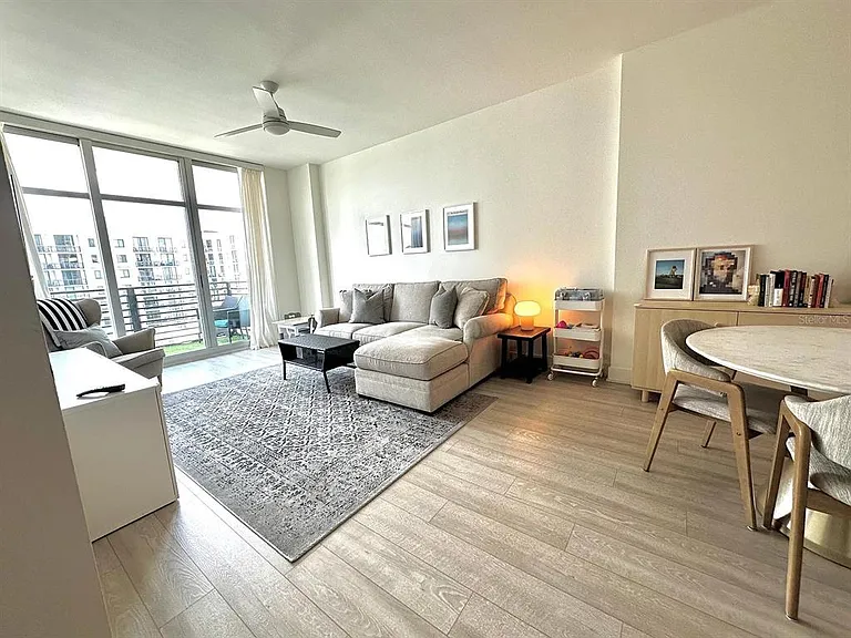 1208 E Kennedy Blvd #515 — Photo 11