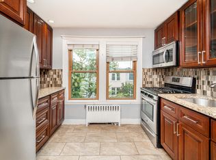 20-60 33rd St #2B, Astoria, NY 11105