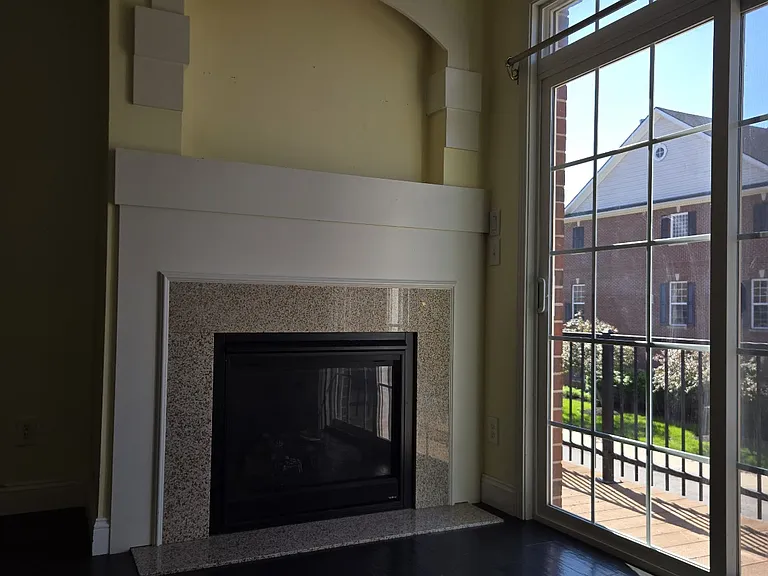 11910 Riley Dr #4 — Photo 14