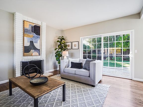 3rd image of 10313 Bonny Dr