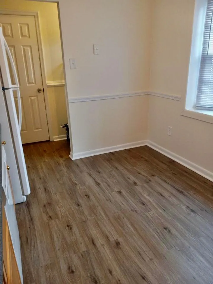 New Renovated 3 Bedroom Townhouse Fredericksburg, Stafford County — Photo 4
