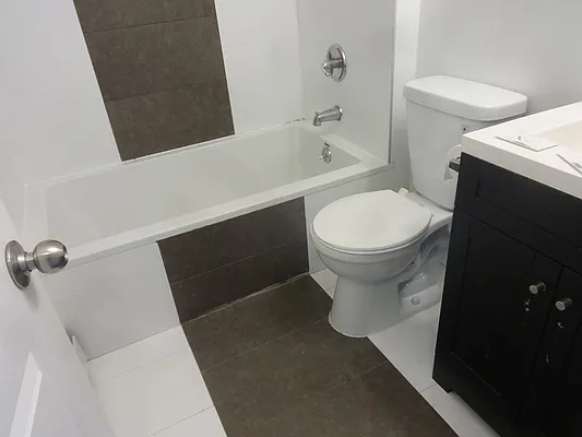 Rented by Blue Egg Realty Corp | media 5