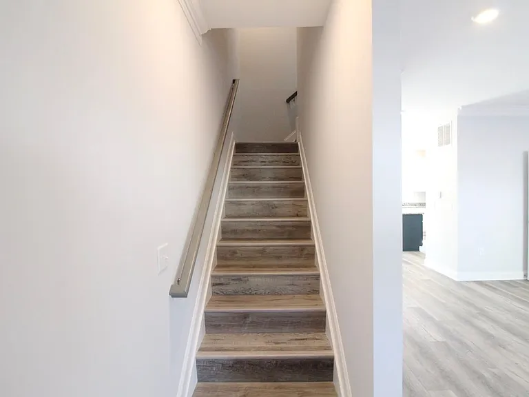 1073 Bluemoon Dr — Photo 14