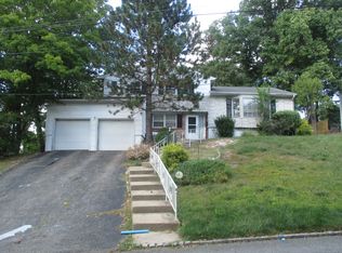 28 Chestnut Rd, West Orange, NJ 07052