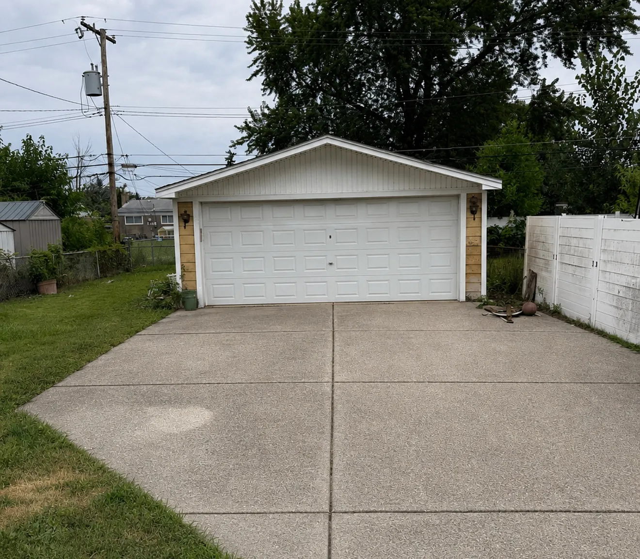 3 bed, 840 sqft, $1,750 — Photo 2