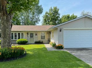 2445 E 62nd Pl, Hobart, IN 46342