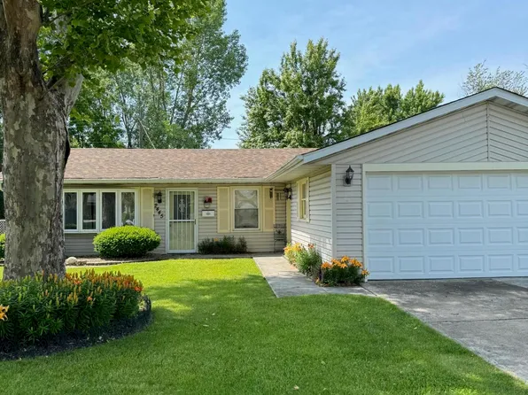 2445 E 62nd Pl, Hobart, IN 46342