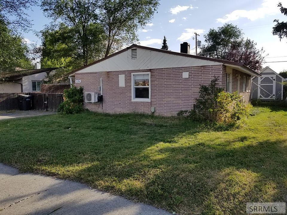 1st image of 425 NW Bonneville Dr