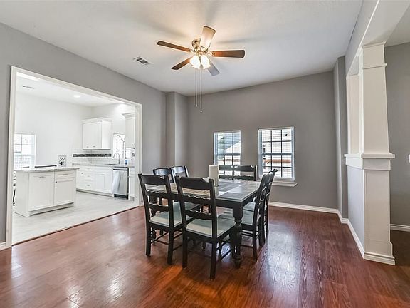 4th image of 212 Clifton St