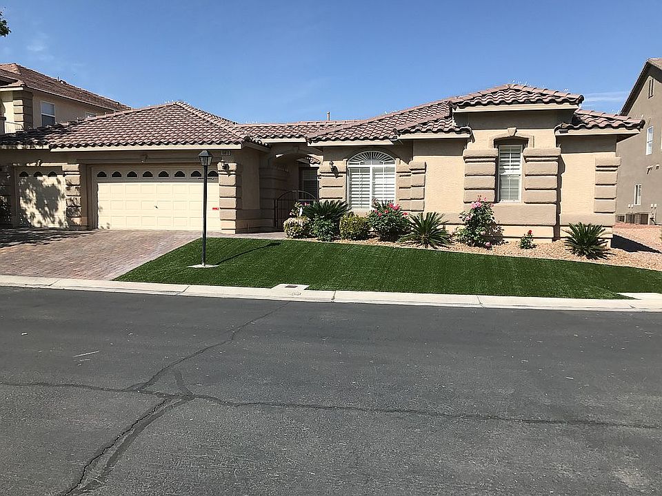 Quiet gated community