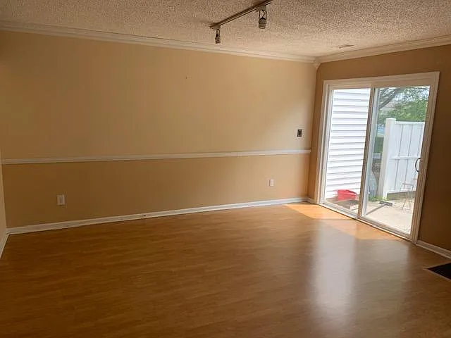 13 Tall Oaks Ct — Photo 3