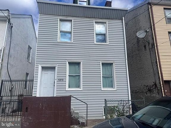 3rd image of 1353 Sellers St