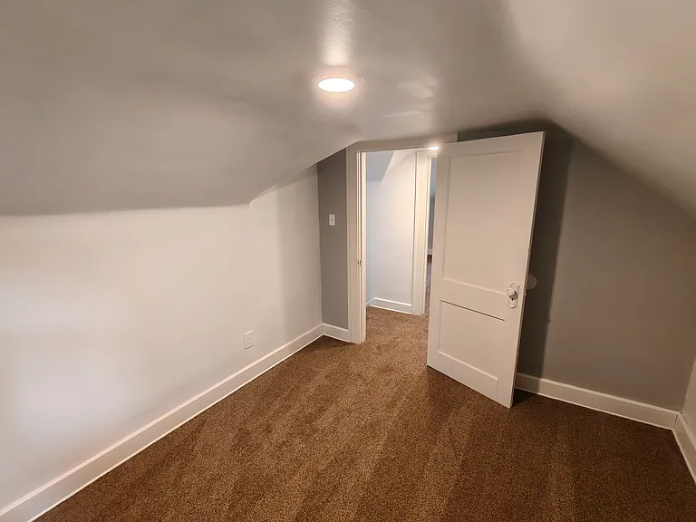 143 Brighton Dr — Photo 25