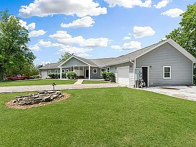 319 Cliff House Rd #B — Photo 2