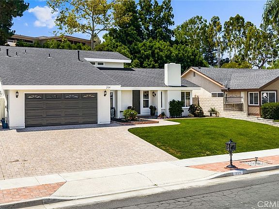 2nd image of 254 Las Riendas Dr