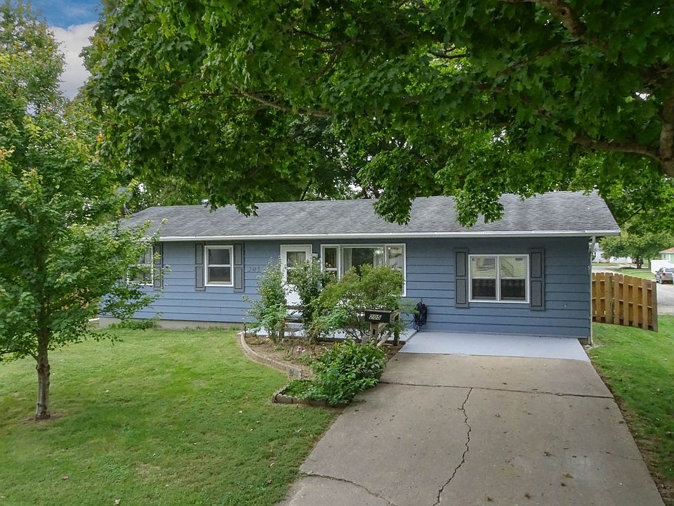 1st image of 205 S Miller St