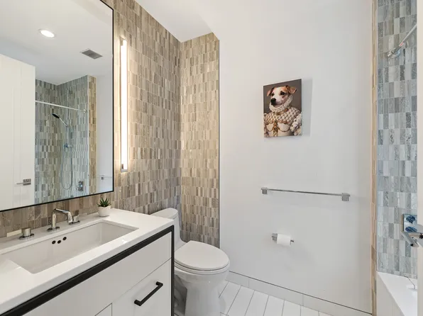 70 Charlton Street image 17 of 30